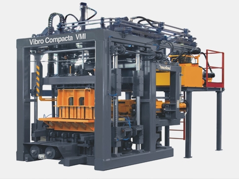 Compacta concrete block machine