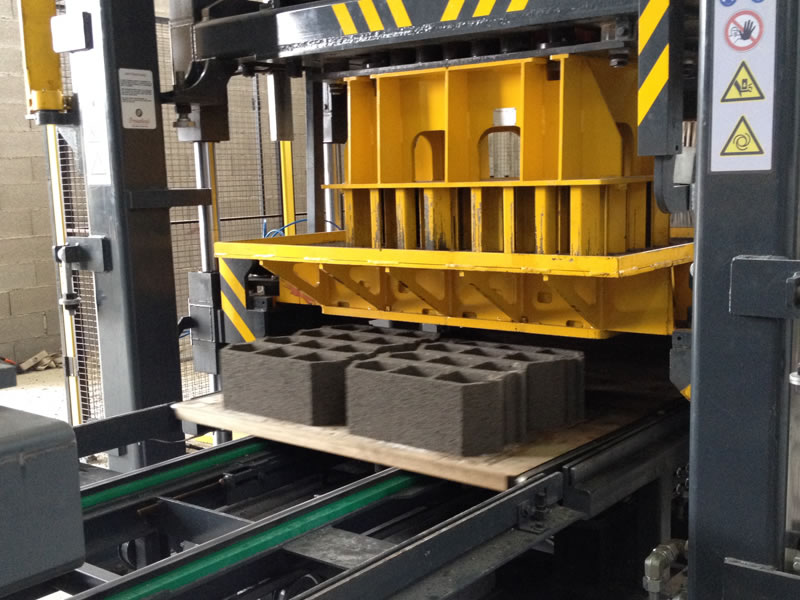 Block machines Compacta ALPHA press
